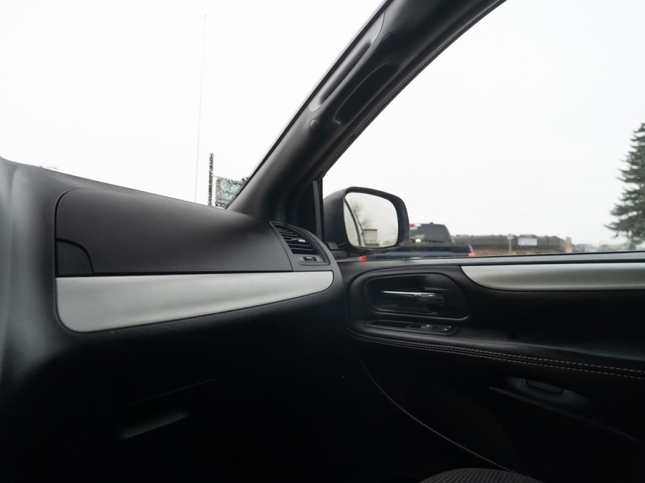 2020 Dodge Grand Caravan SXT Photo35