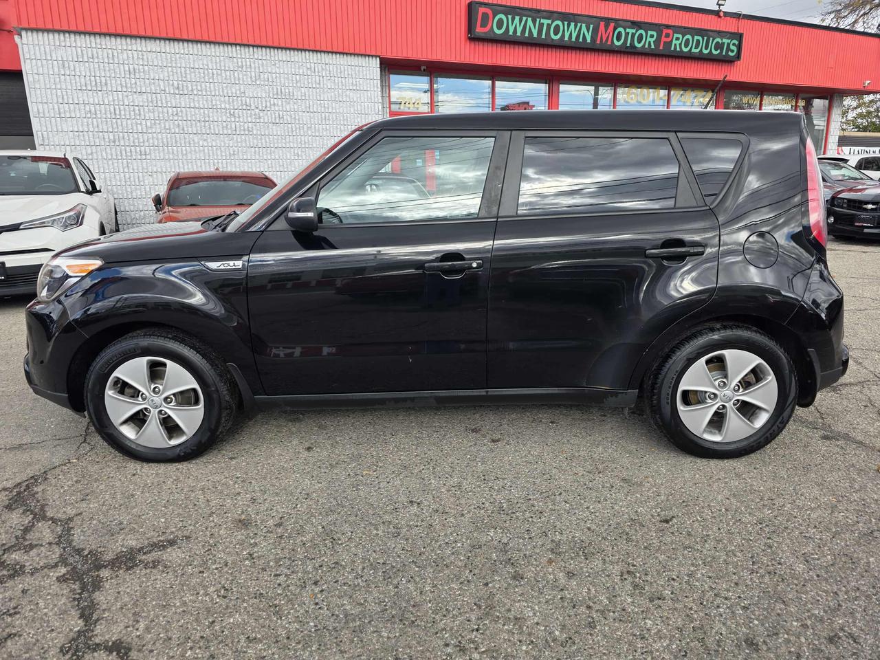 2016 Kia Soul LX+ Photo2