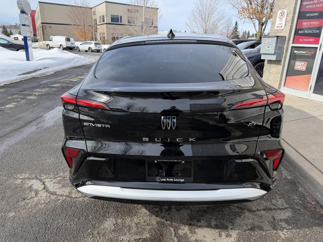 2024 Buick Envista Sport Touring LOW KM! LEATHER, SUNROOF, HTD SEATS! Photo