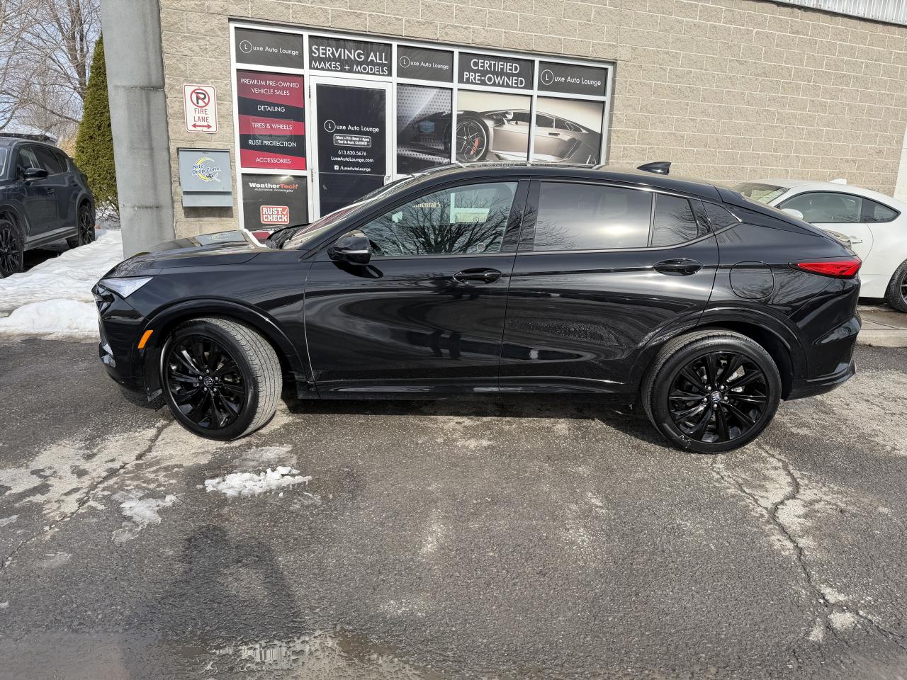 2024 Buick Envista Sport Touring LOW KM! LEATHER, SUNROOF, HTD SEATS! Photo