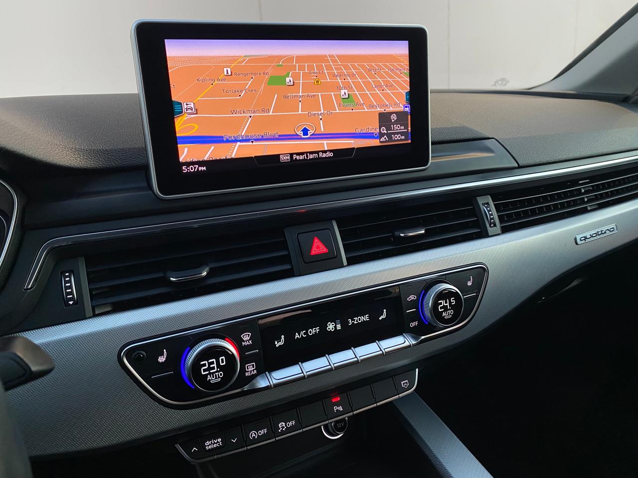 2017 Audi A4 2.0T-QUATTRO-PROGRESSIV-NAV-360 CAMERA - Photo #28