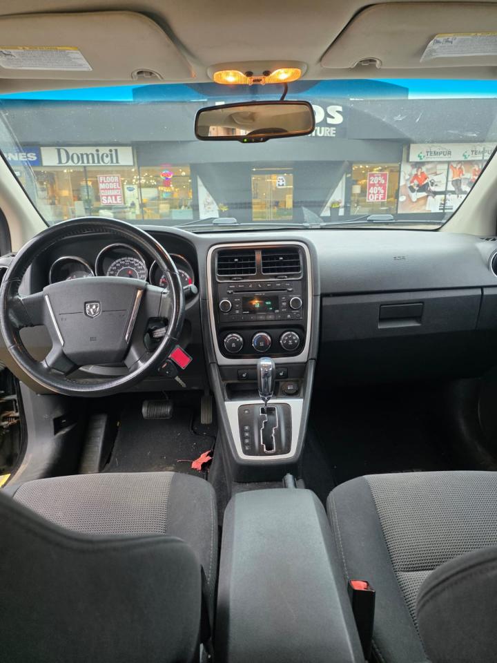 2010 Dodge Caliber SXT - Photo #15