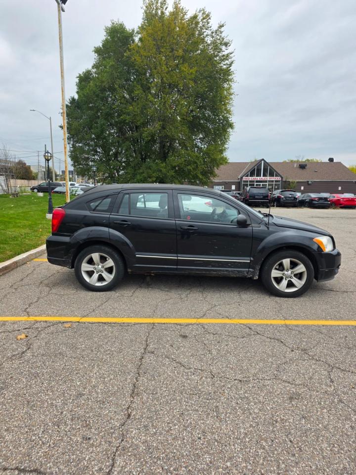 2010 Dodge Caliber SXT - Photo #8
