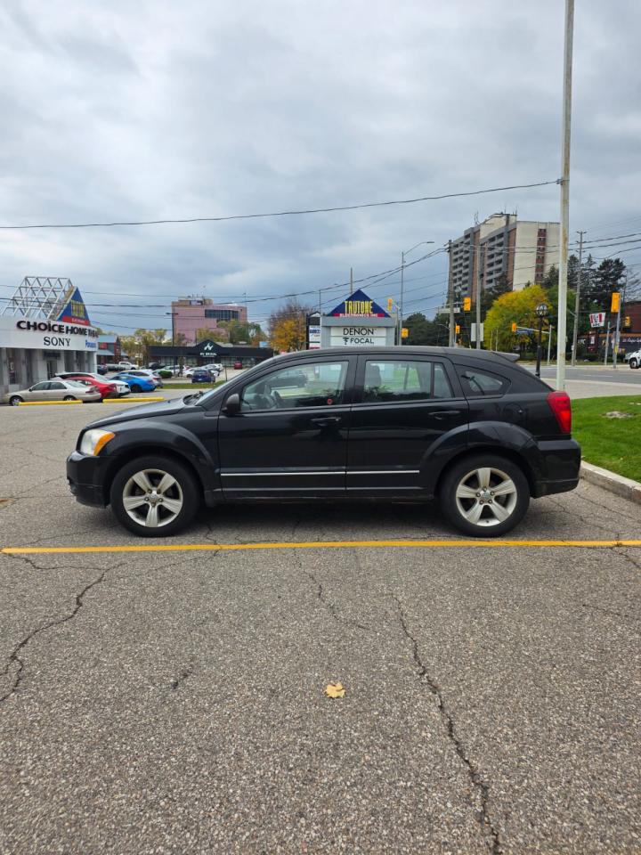 2010 Dodge Caliber SXT - Photo #9