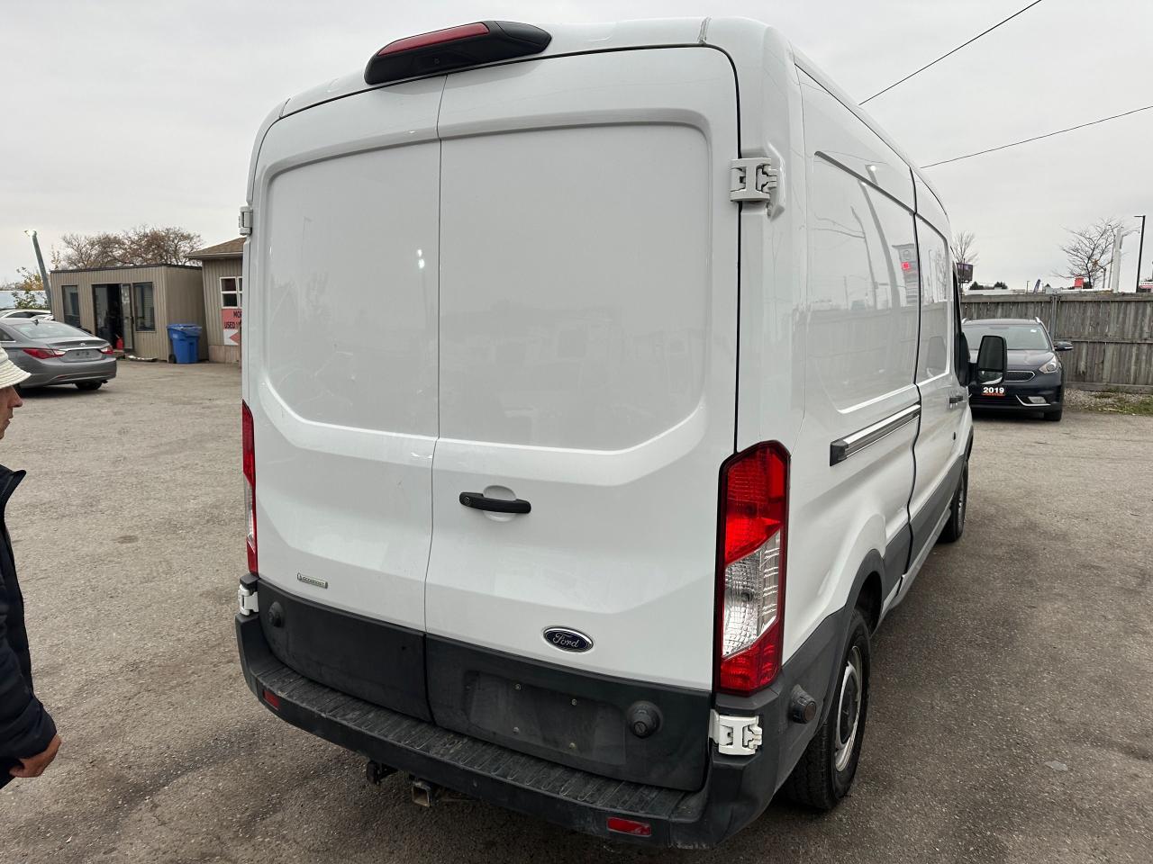 2019 Ford Transit  - Photo #5