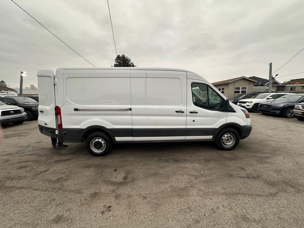 2019 Ford Transit  - Photo #6
