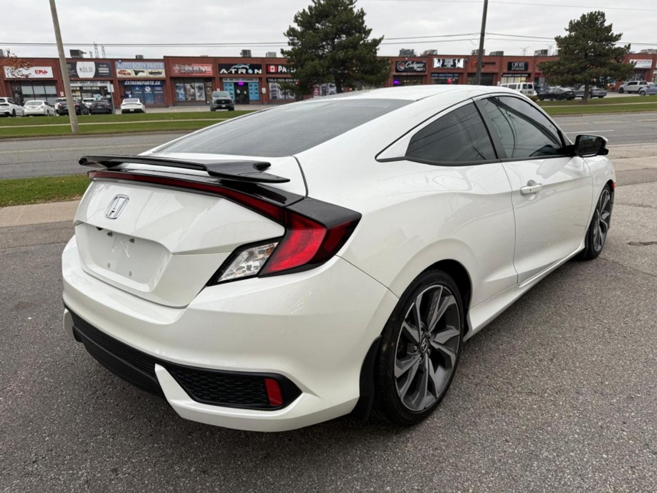 2017 Honda Civic EX-T/ COUPE/ MANUAL/ CLEAN CARFAX/ CARPLAY/ SUNROO - Photo #5