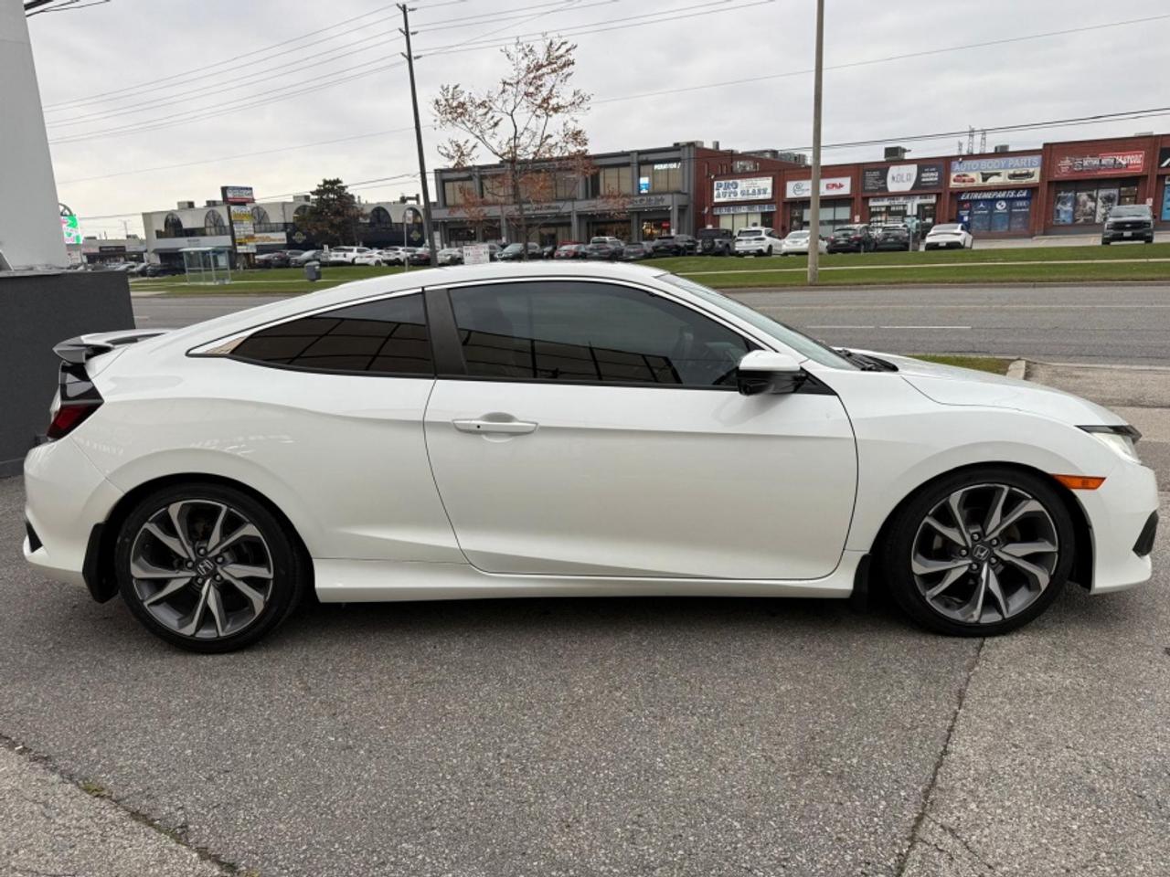 2017 Honda Civic EX-T/ COUPE/ MANUAL/ CLEAN CARFAX/ CARPLAY/ SUNROO - Photo #4