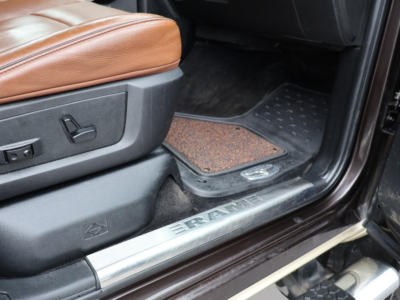 2016 RAM 2500 LONGHORN CREW DIESEL 4WD *1 OWNER*DODGE MAINTAIN* DUEL CAMERA NAV BLUETOOTH LEATHER HEAT/COOL P.SENSORS CRUISE ALLOYS - Photo #26