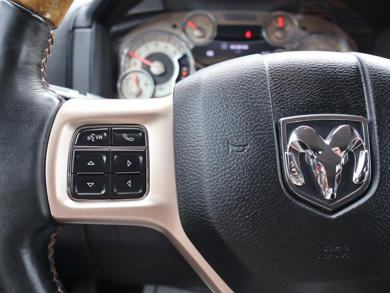 2016 RAM 2500 LONGHORN CREW DIESEL 4WD *1 OWNER*DODGE MAINTAIN* DUEL CAMERA NAV BLUETOOTH LEATHER HEAT/COOL P.SENSORS CRUISE ALLOYS - Photo #34