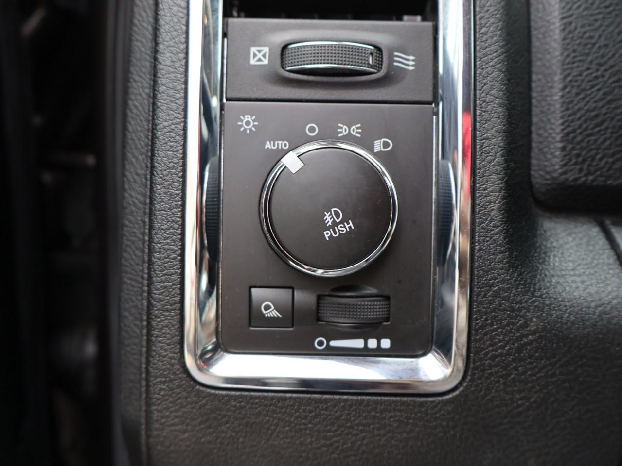 2016 RAM 2500 LONGHORN CREW DIESEL 4WD *1 OWNER*DODGE MAINTAIN* DUEL CAMERA NAV BLUETOOTH LEATHER HEAT/COOL P.SENSORS CRUISE ALLOYS - Photo #37