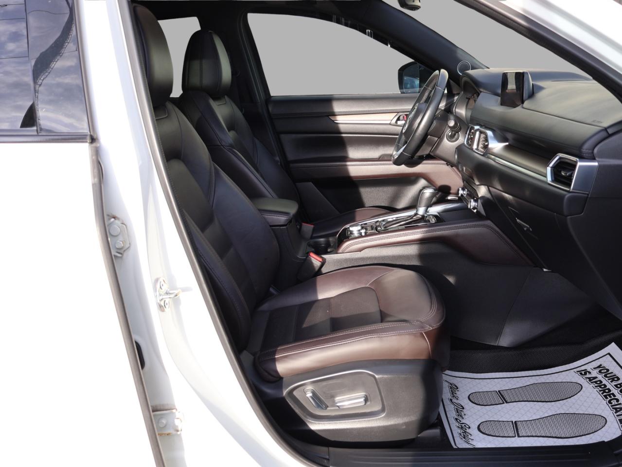 2019 Mazda CX-5 SIGNATURE AWD CERTIFIED *ACCIDENT FREE* CAMERA NAV BLUETOOTH HEATED LEATHER SEATS B.SPOT LANE CHANGE CRUISE ALLOYS - Photo #17