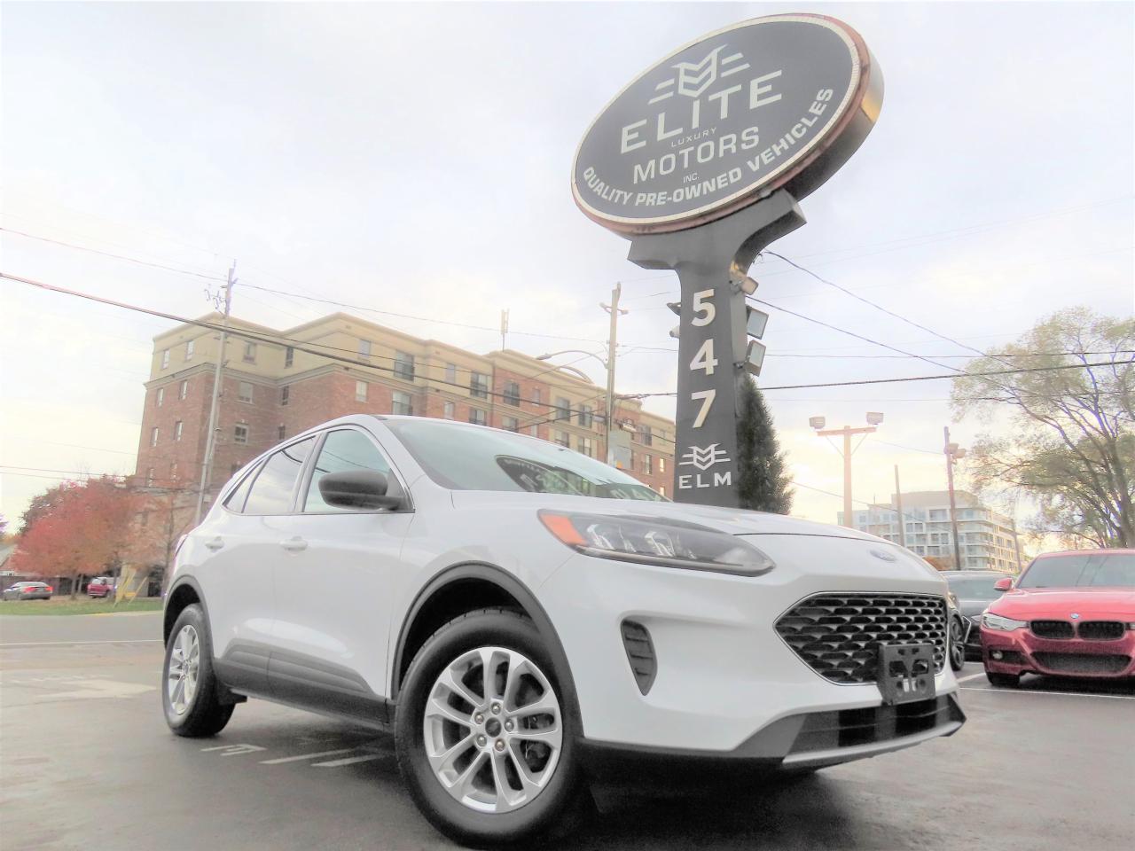 Used 2022 Ford Escape SE AWD - Blind Spot Monitor - Reverse Camera !!! for sale in Burlington, ON