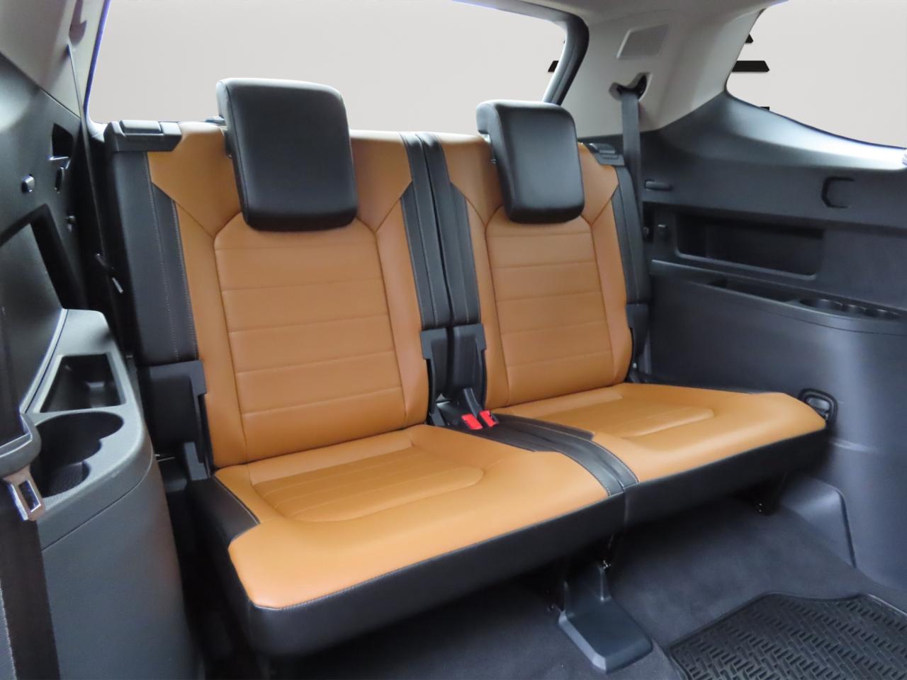 2018 Volkswagen Atlas EXECLINE PKG - 3.6L 4MOTION - V6 - 22,000KMS ONLY !! Photo