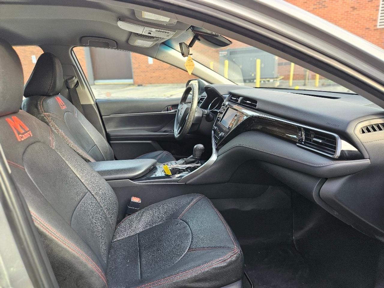 2019 Toyota Camry HYBRID LE-CERTIFIED-FINANCE AVAILABLE Photo
