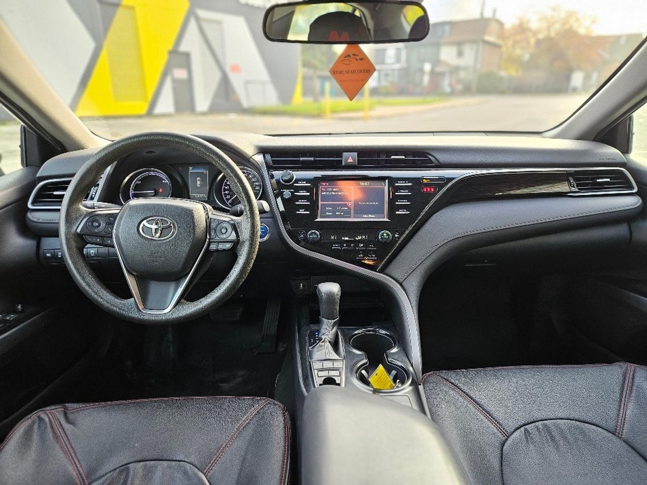 2019 Toyota Camry HYBRID LE-CERTIFIED-FINANCE AVAILABLE Photo