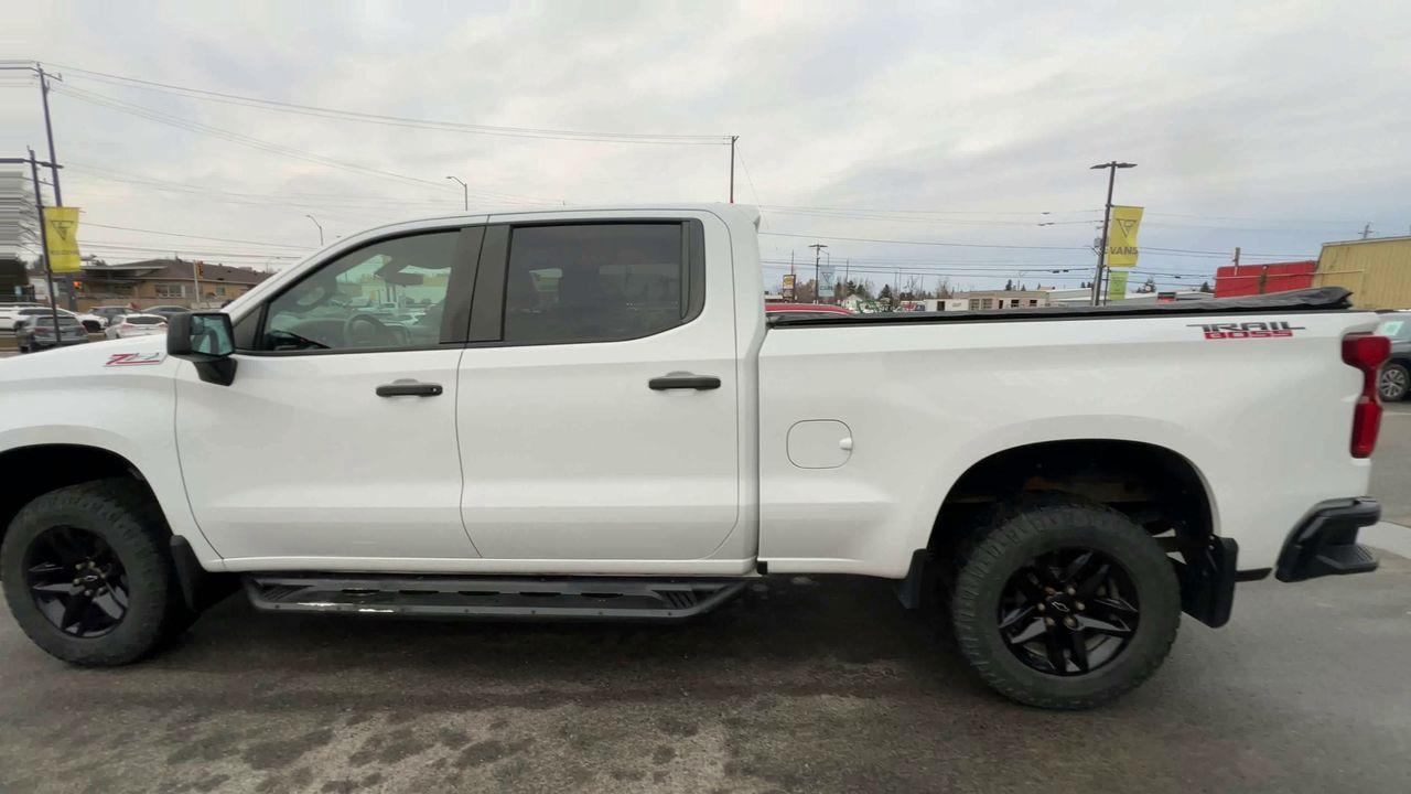 2020 Chevrolet Silverado 1500 Silverado Custom Trail Boss 4X4, 6 PASSENGER, POWER LIFTGATE, BACK UP CAMERA!! Photo4