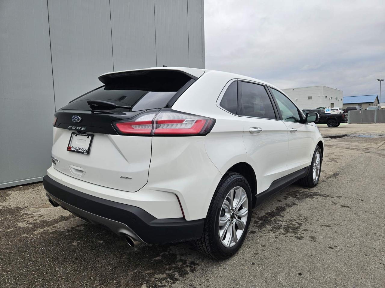 2024 Ford Edge Titanium Leather | Panoramic Roof | 19" Wheels Photo