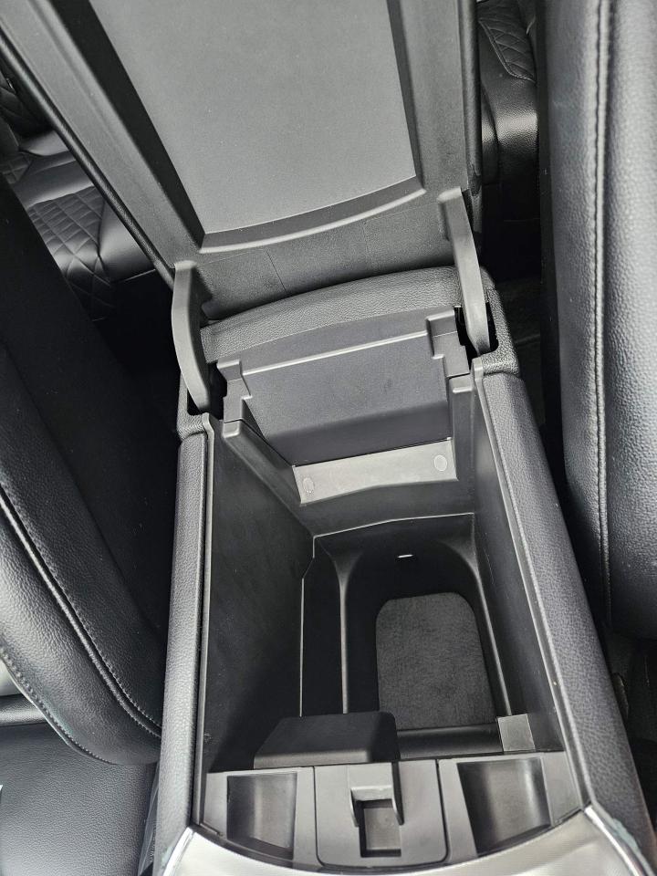 2024 Ford Edge Titanium Leather | Panoramic Roof | 19" Wheels Photo