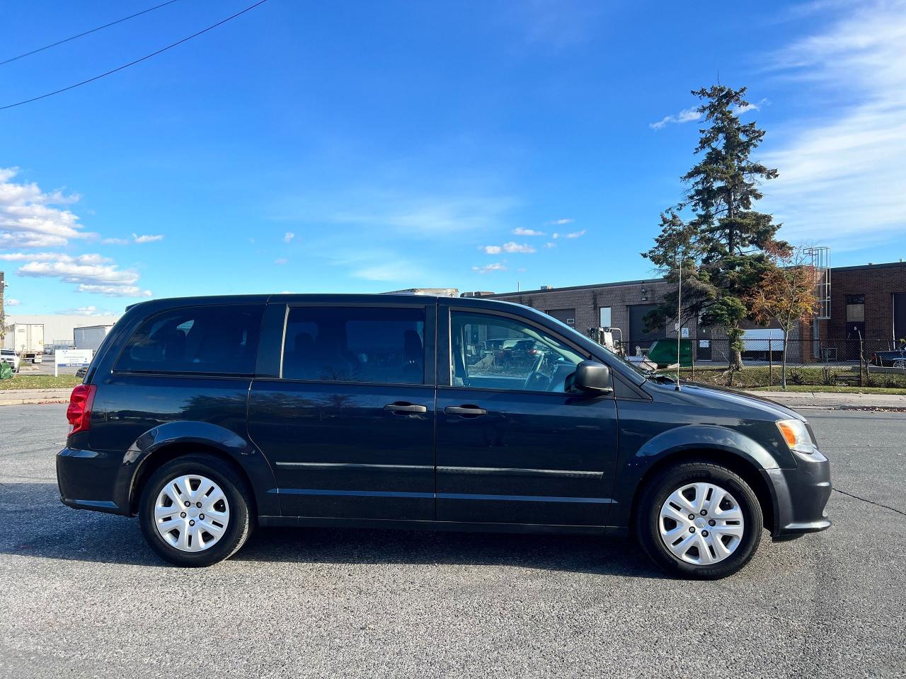 2014 Dodge Grand Caravan SE - Photo #6