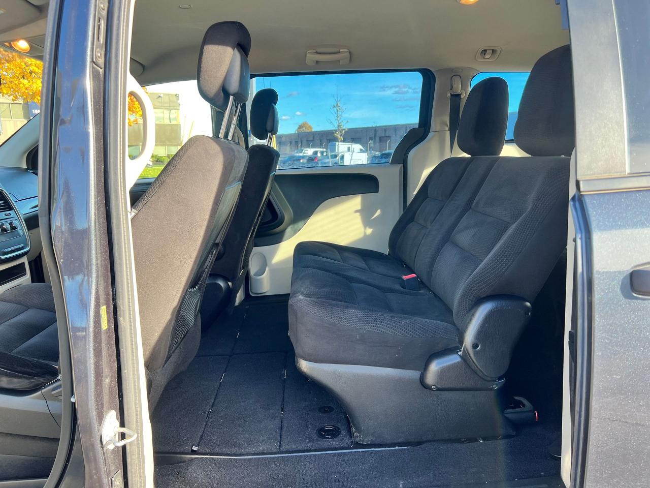 2014 Dodge Grand Caravan SE - Photo #14