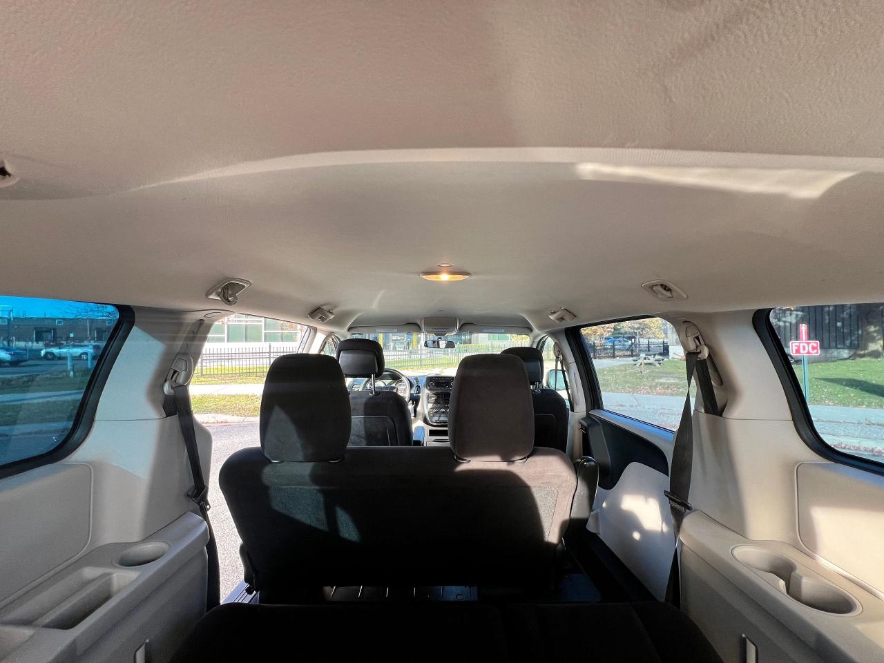 2014 Dodge Grand Caravan SE - Photo #18