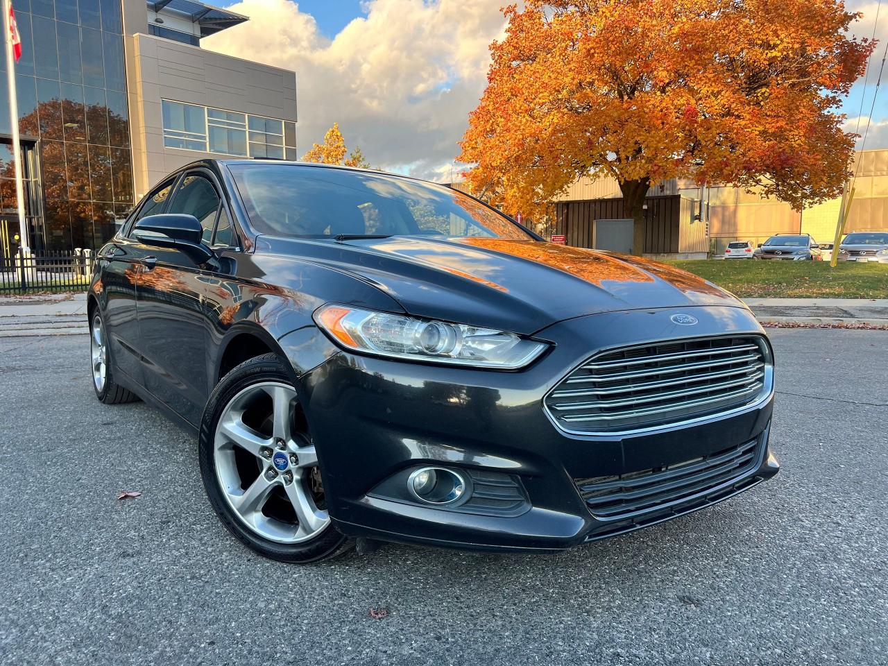 2013 Ford Fusion SE - Photo #4