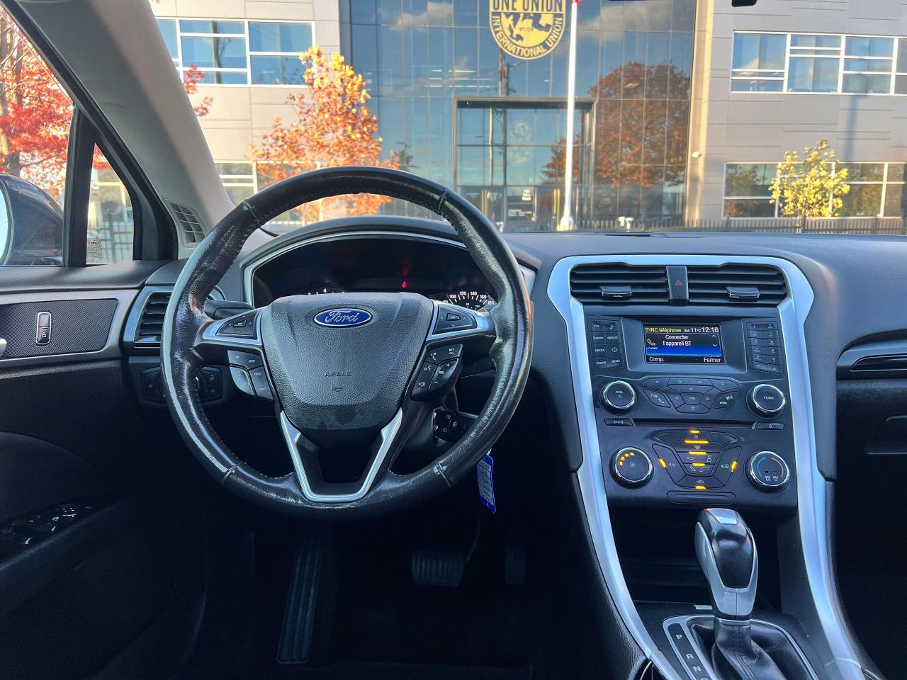 2013 Ford Fusion SE - Photo #19