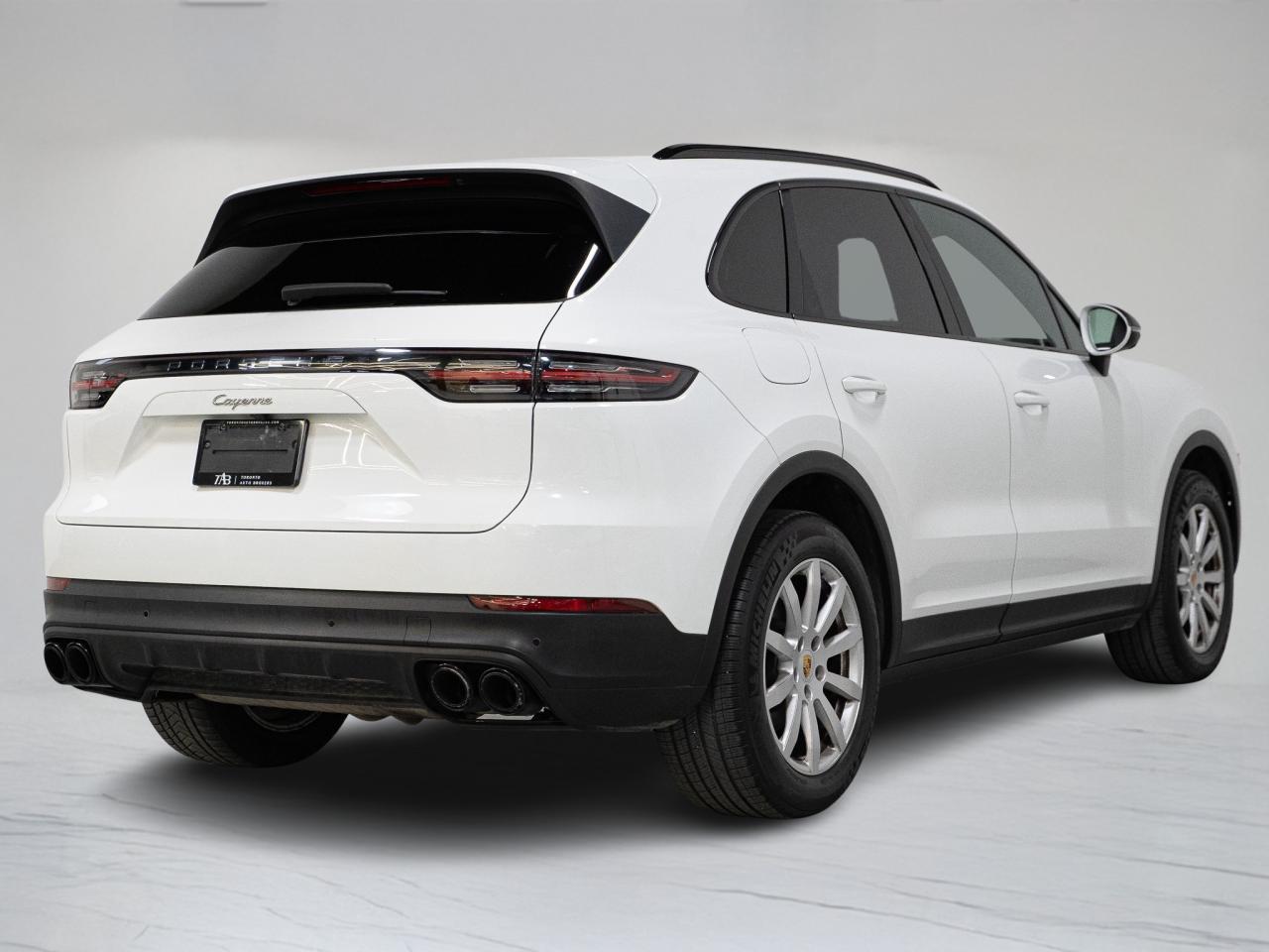 2020 Porsche Cayenne PREMIUM PLUS PKG | PANO | CARBON TRIM Photo3