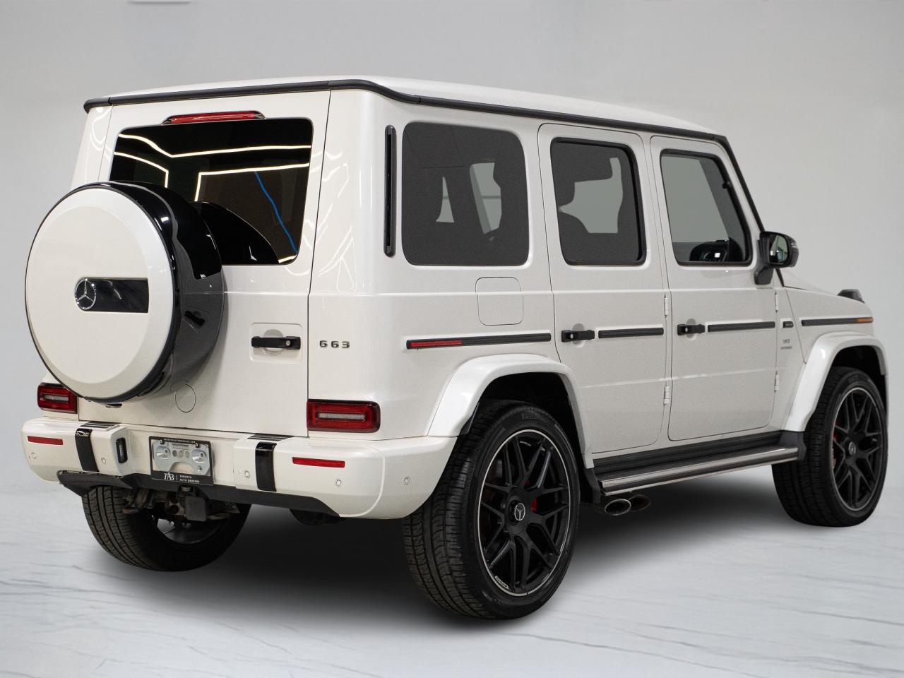 2019 Mercedes-Benz G-Class 63 | AMG | EXCLUSIVE PKG | CARBON FIBRE | 22 iN Photo3