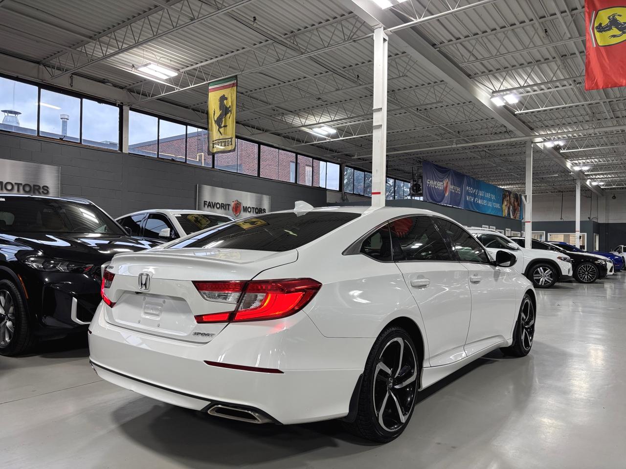 2019 Honda Accord Sedan Sport|MANUAL|LEATHER|SUNROOF|BLINDSPOTCAM|ALLOYS|+ - Photo #4