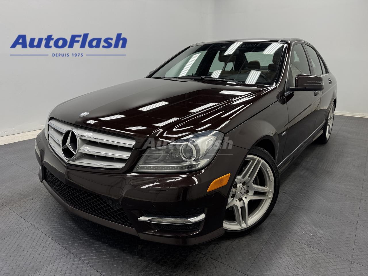Used 2012 Mercedes-Benz C-Class C 350, AWD, CAMERA, CUIR, TOIT PANORAMIQUE for sale in Saint-Hubert, QC