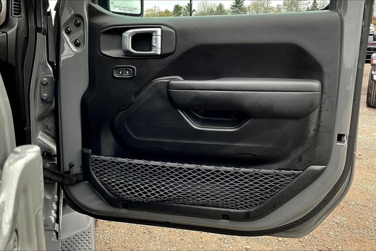 2023 Jeep Wrangler Willys 4Dr | Alpine | 8.4" NAV | 4X4 Photo