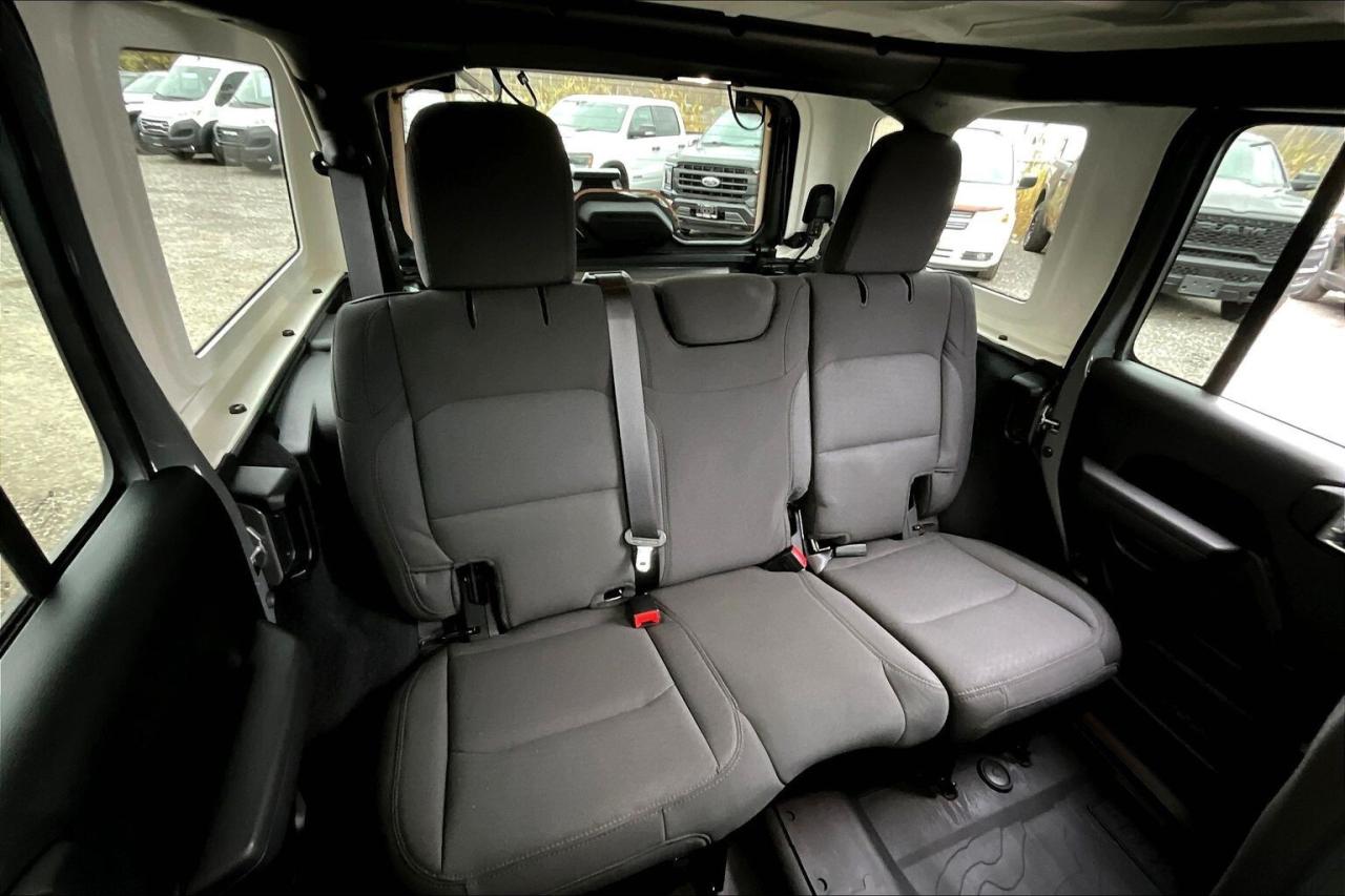 2023 Jeep Wrangler Willys 4Dr | Alpine | 8.4" NAV | 4X4 Photo