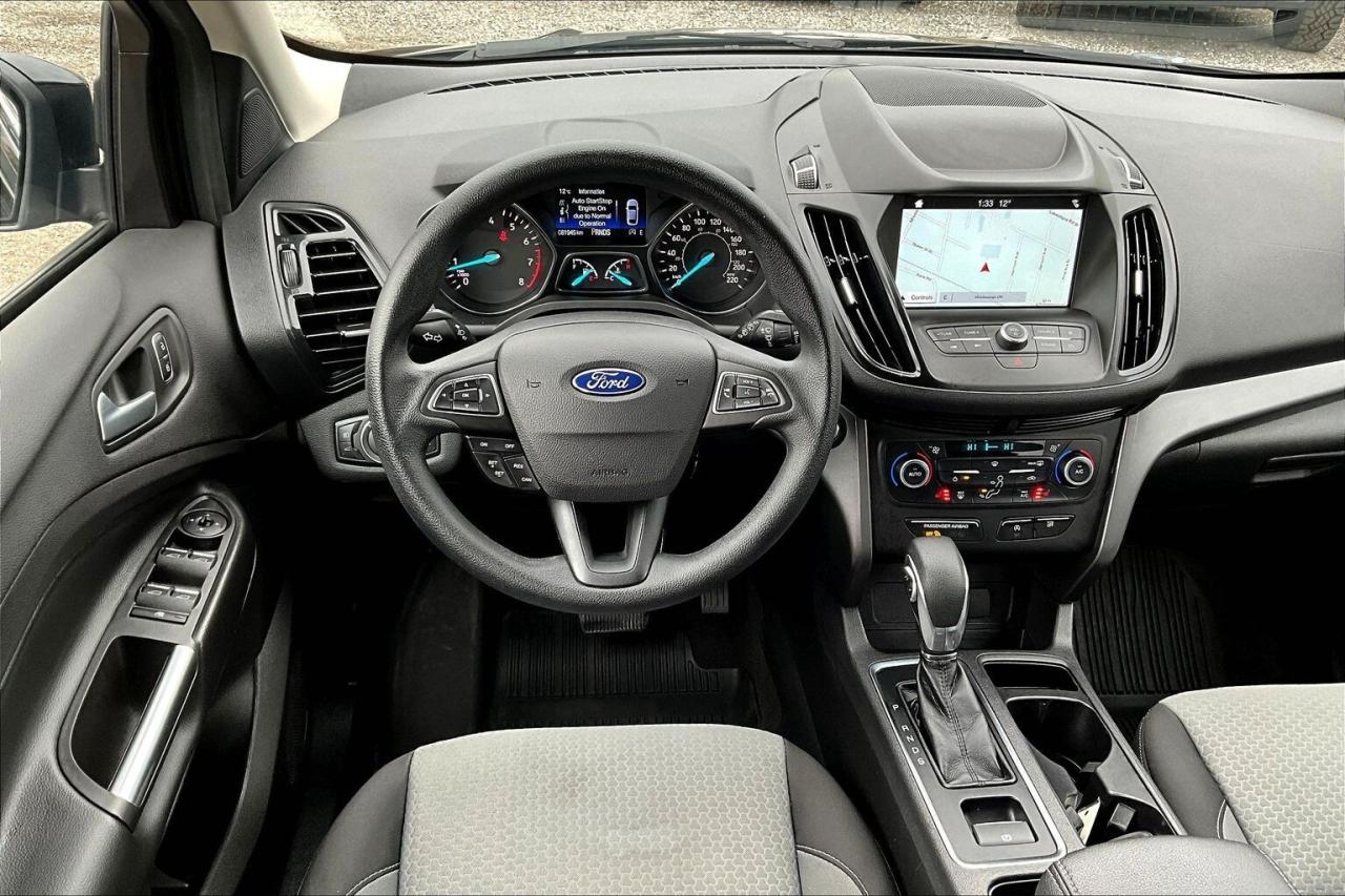 2019 Ford Escape SE | Heated Seats | Remote Start | NAV | FWD Photo4