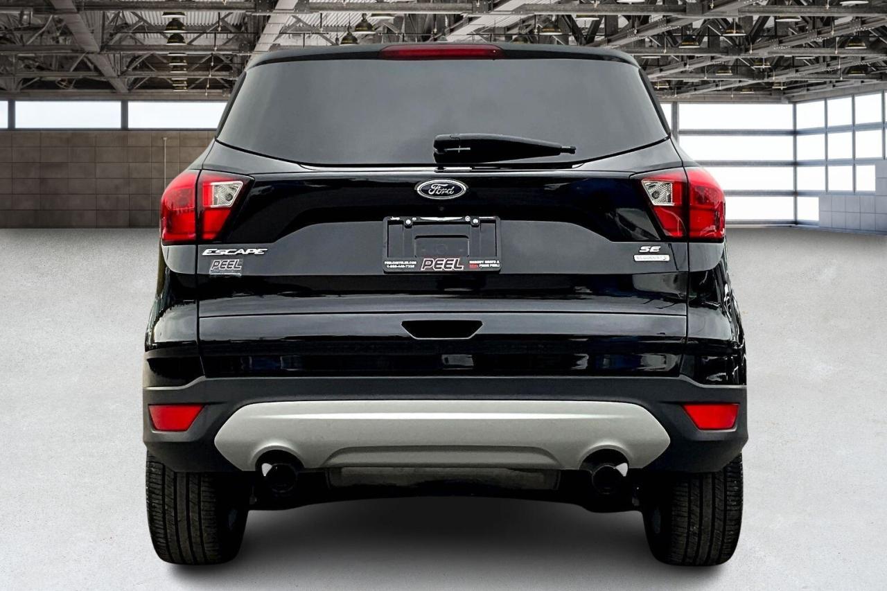2019 Ford Escape SE | Heated Seats | Remote Start | NAV | FWD Photo