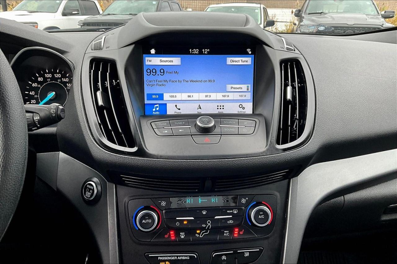 2019 Ford Escape SE | Heated Seats | Remote Start | NAV | FWD Photo
