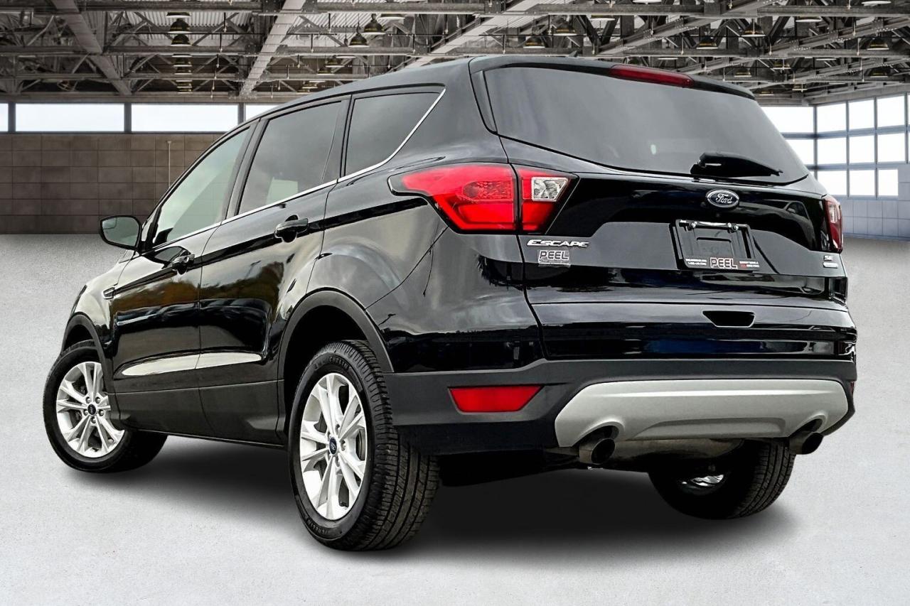 2019 Ford Escape SE | Heated Seats | Remote Start | NAV | FWD Photo