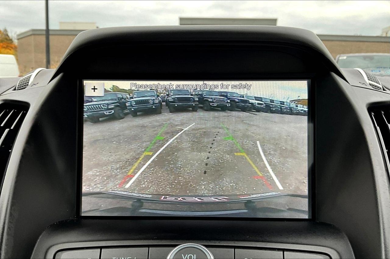 2019 Ford Escape SE | Heated Seats | Remote Start | NAV | FWD Photo