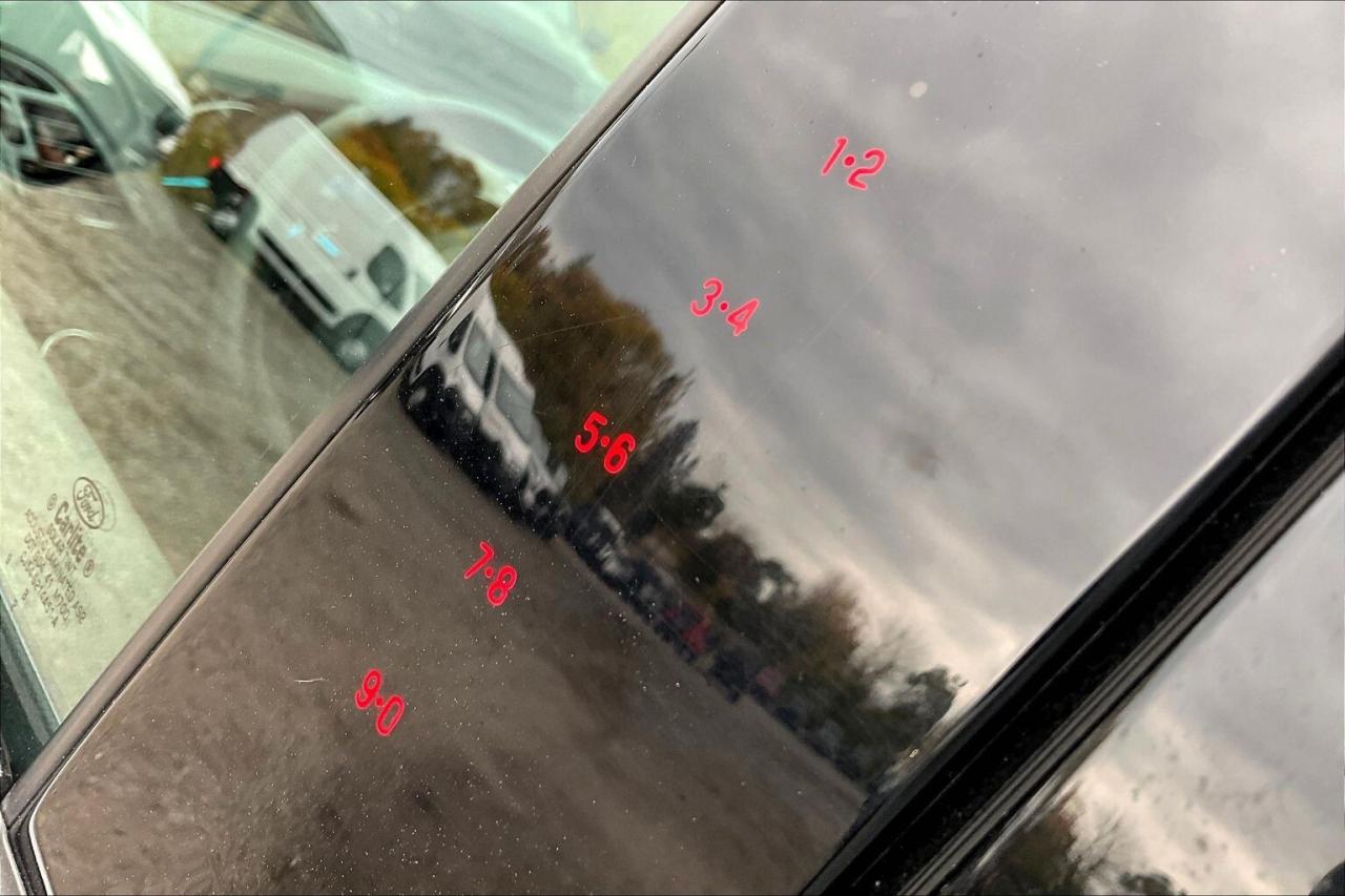 2019 Ford Escape SE | Heated Seats | Remote Start | NAV | FWD Photo