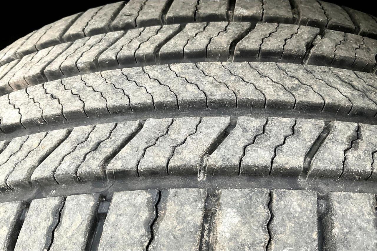 2019 Ford Escape SE | Heated Seats | Remote Start | NAV | FWD Photo