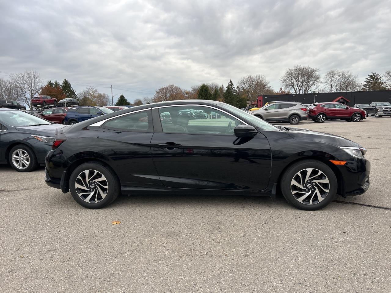 2018 Honda Civic COUPE LX, 6 SPEED MANUAL, CLEAN CARFAX, BACK UP CAM! - Photo #5