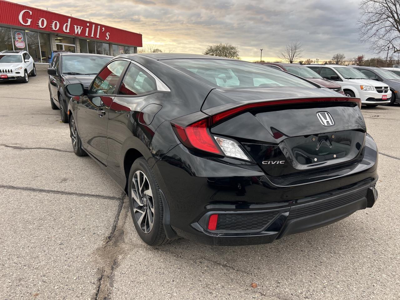 2018 Honda Civic COUPE LX, 6 SPEED MANUAL, CLEAN CARFAX, BACK UP CAM! - Photo #8