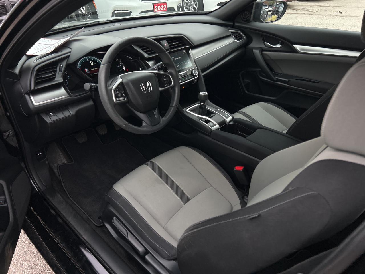 2018 Honda Civic COUPE LX, 6 SPEED MANUAL, CLEAN CARFAX, BACK UP CAM! - Photo #11