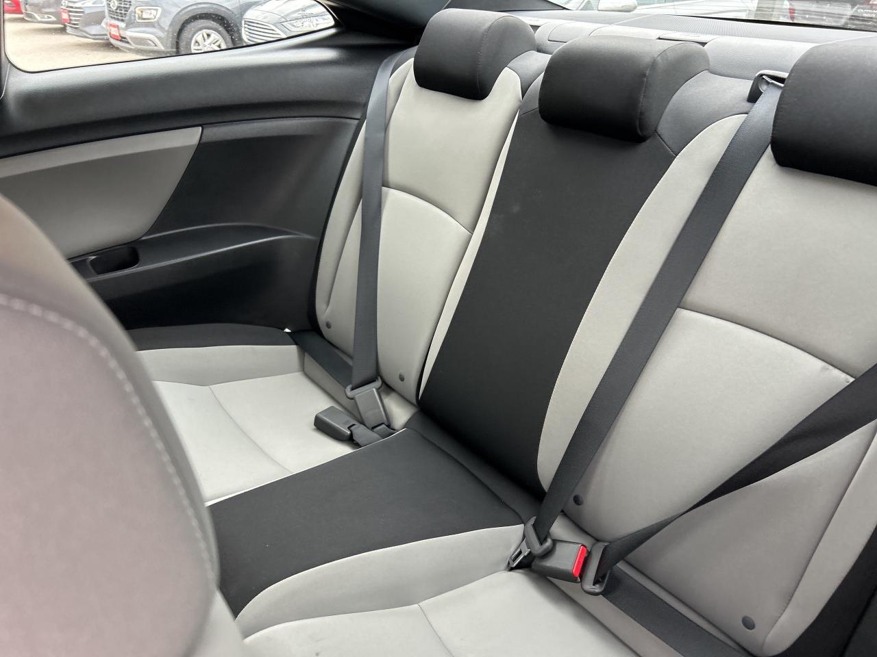 2018 Honda Civic COUPE LX, 6 SPEED MANUAL, CLEAN CARFAX, BACK UP CAM! - Photo #14