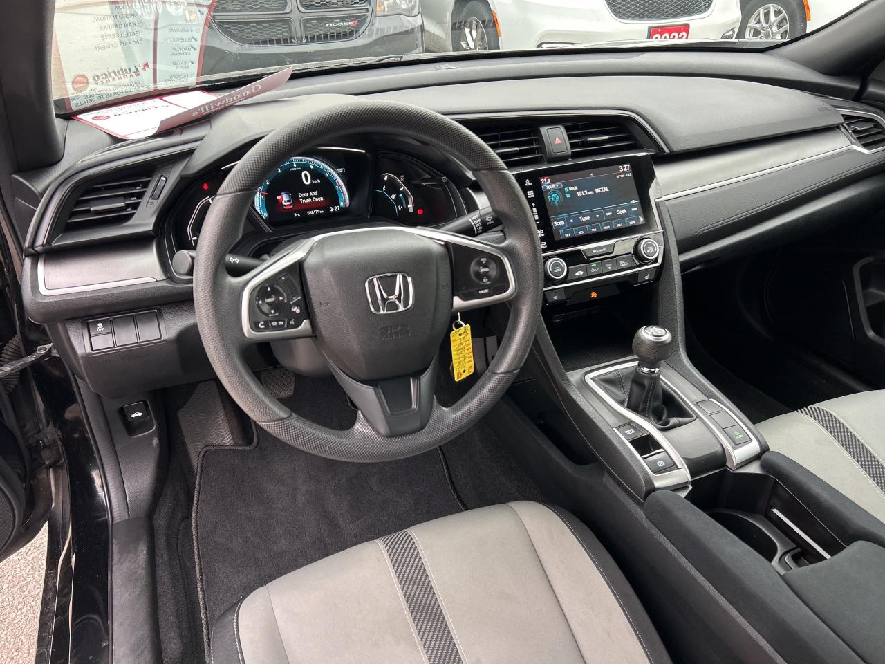 2018 Honda Civic COUPE LX, 6 SPEED MANUAL, CLEAN CARFAX, BACK UP CAM! - Photo #15