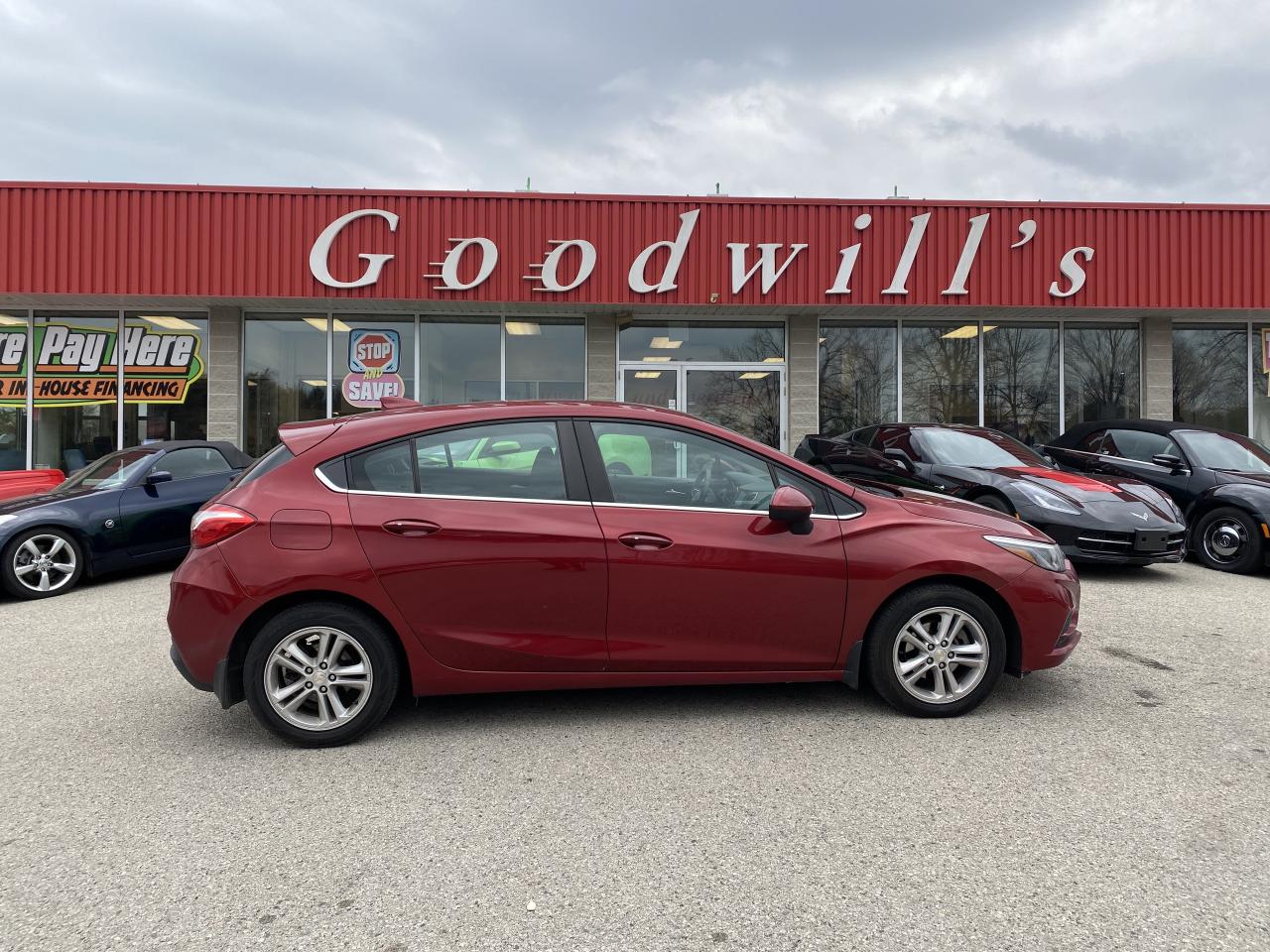 Used 2017 Chevrolet Cruze LT, CLEAN CARFAX, REMOTE START, BACK UP CAMERA! for sale in London, ON