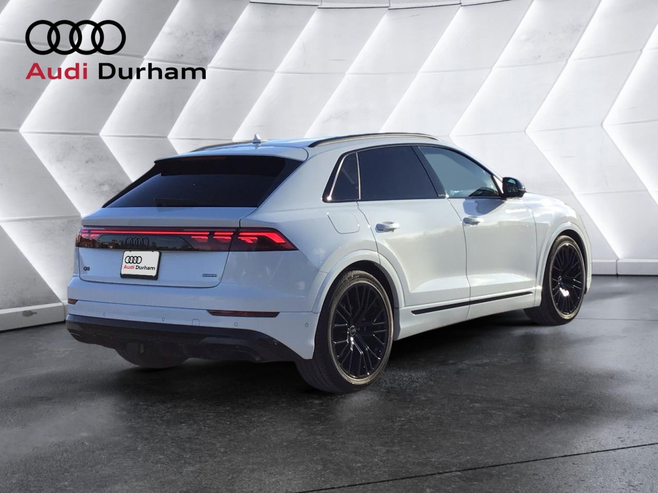 2025 Audi Q8 Technik + B&O Sound Sys. | Trailer Hitch | CPO Photo4