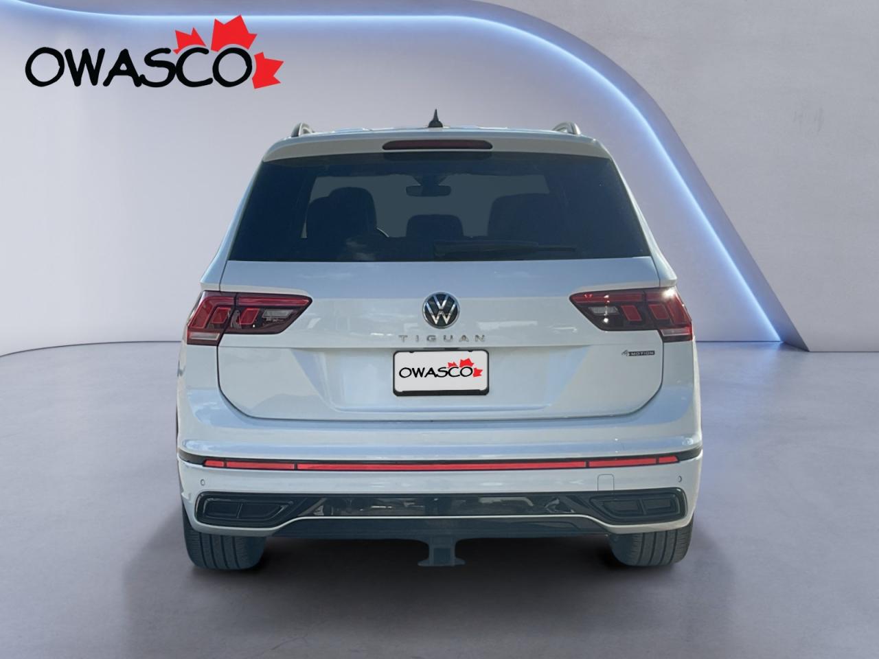 2024 Volkswagen Tiguan 2.0L Comfortline R-Line Black Ed.! Why Buy New? Photo4