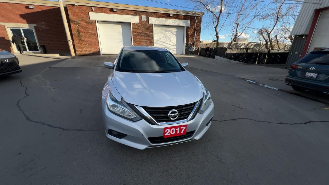 2017 Nissan Altima SV | LOW KMS! | HTD SEATS | REMOTE START | A/C Photo2